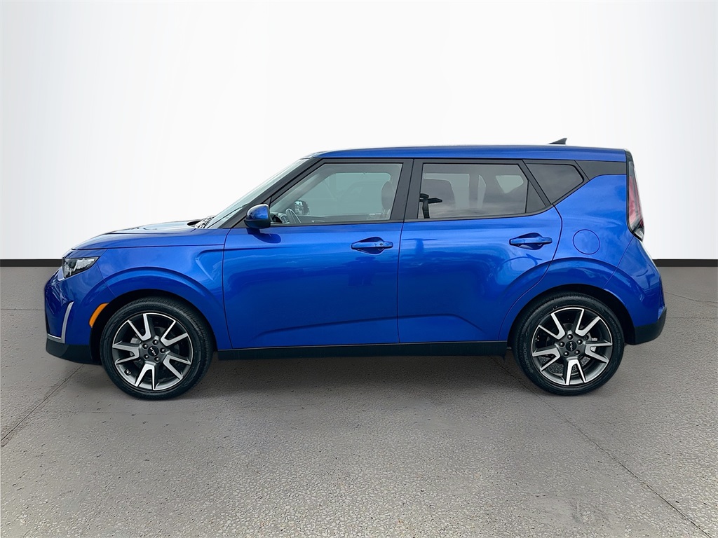 2024 Kia Soul EX photo 2