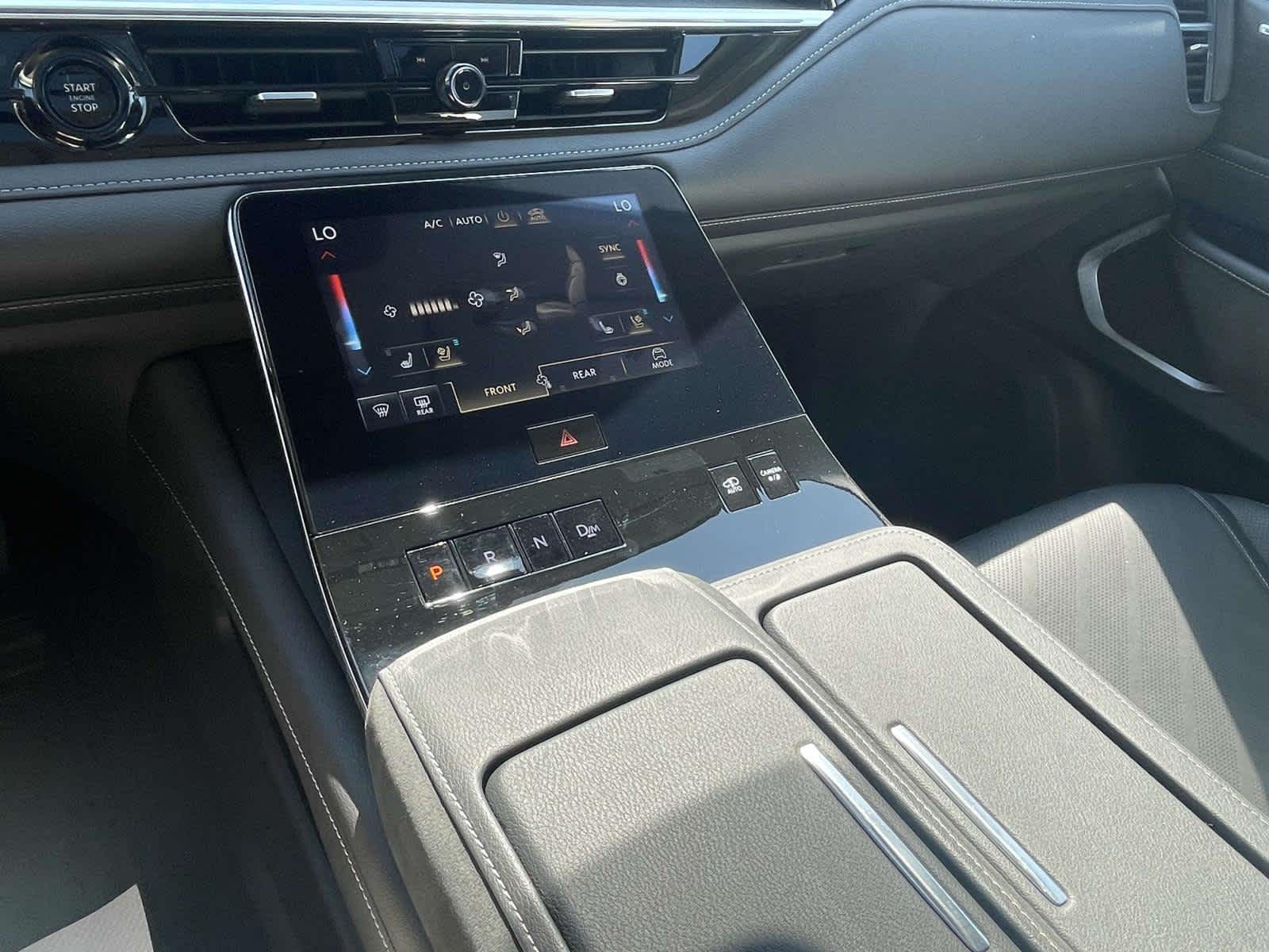 2025 Infiniti QX80 Luxe photo 21