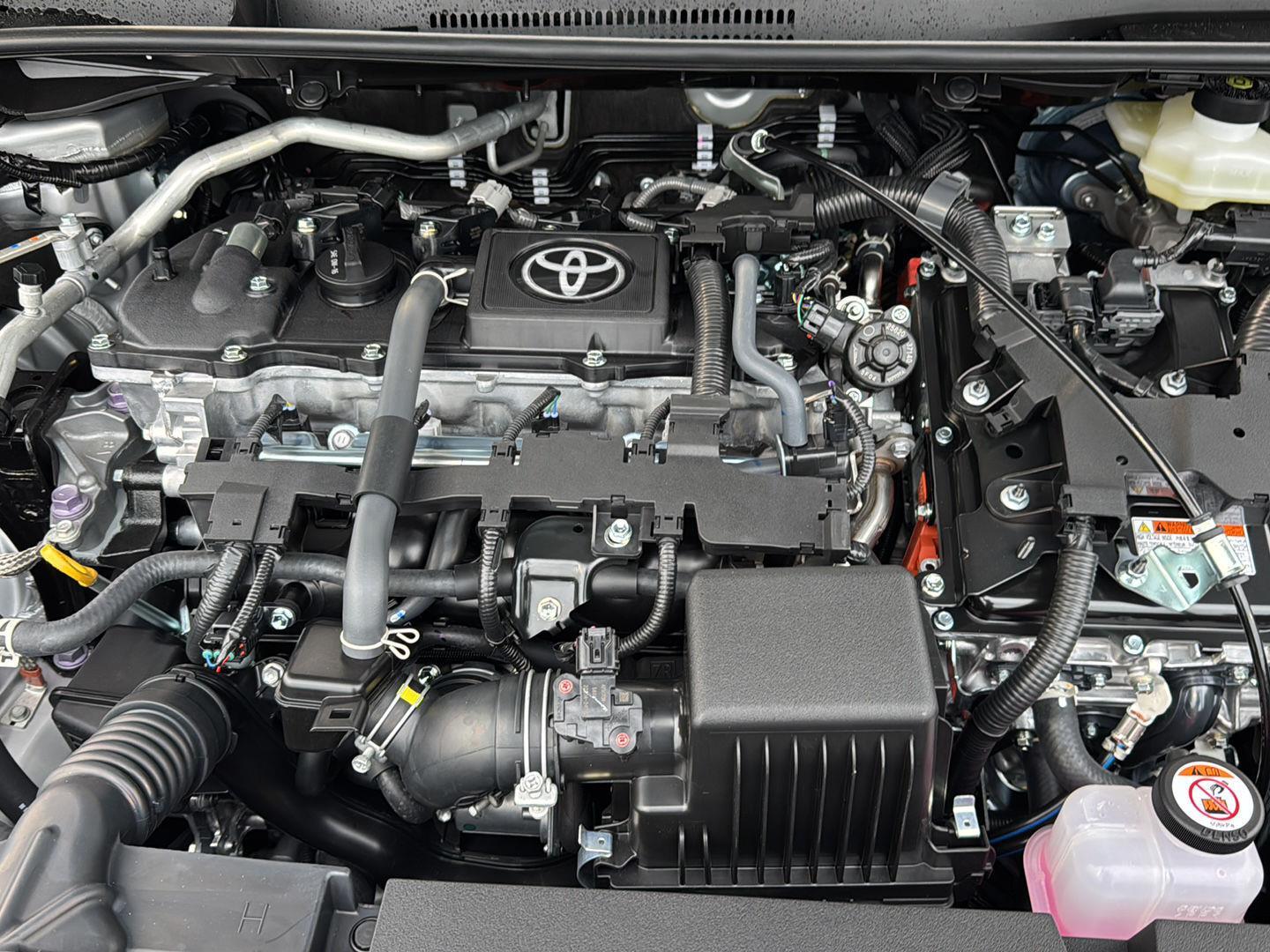 2025 Toyota Corolla Hybrid LE photo 27
