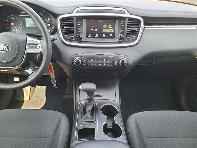 2020 Kia Sorento LX photo 18