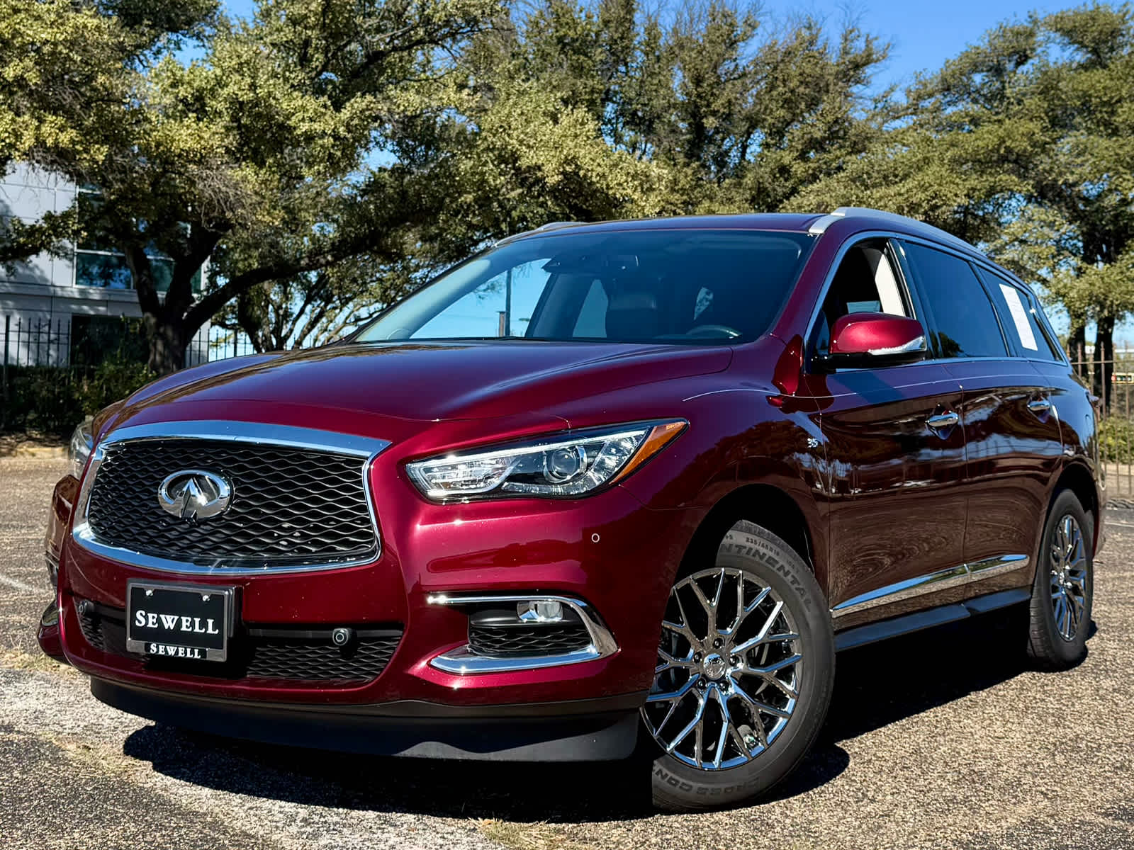 2019 INFINITI QX60 LUXE