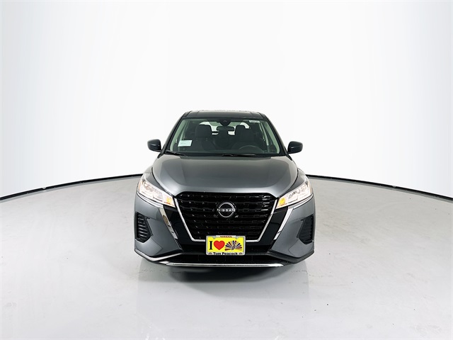 2024 Nissan Kicks S photo 2