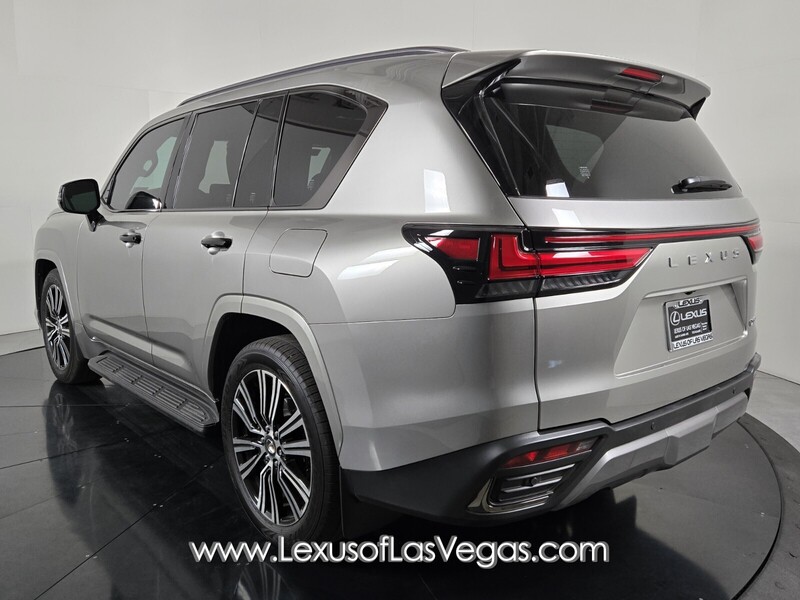 2025 Lexus LX Luxury photo 3