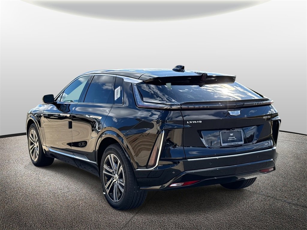 2026 Cadillac Lyriq Luxury photo 4