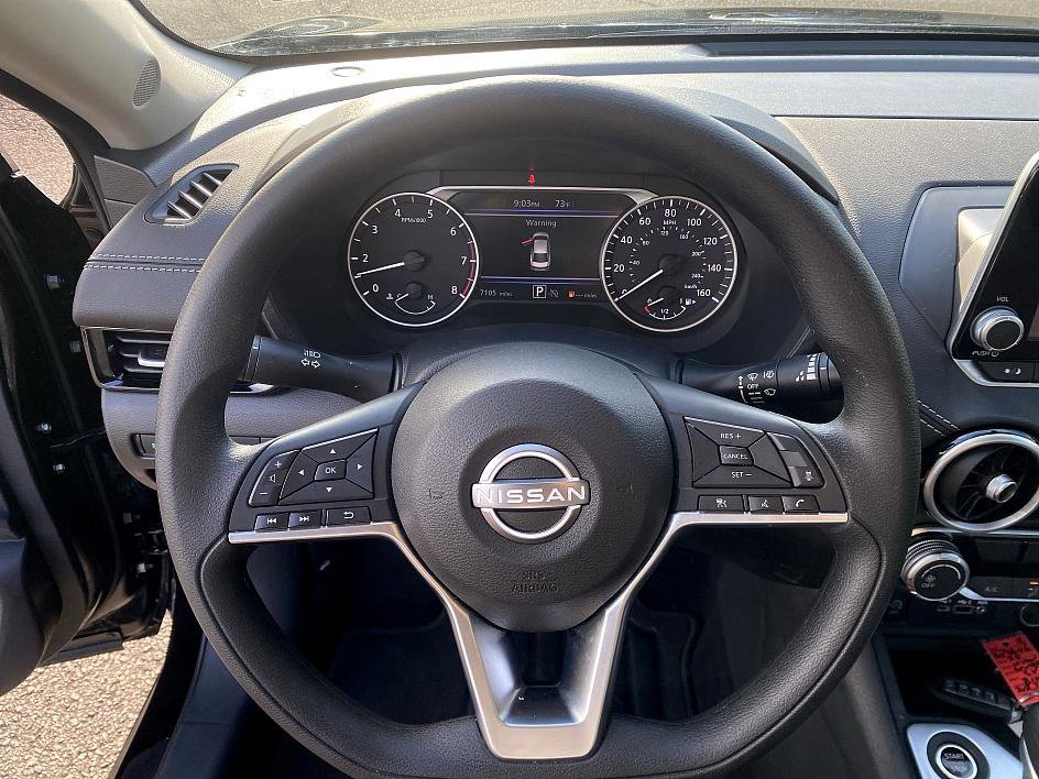 2025 Nissan Sentra SV photo 8