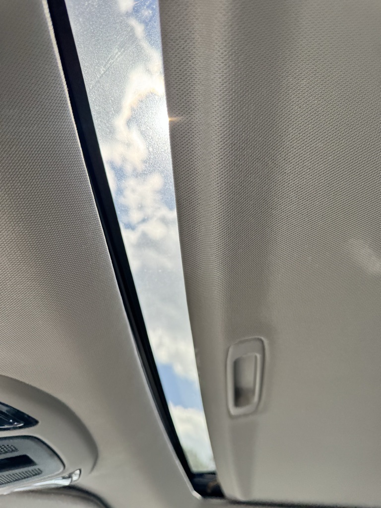 2020 Subaru Outback Limited photo 19