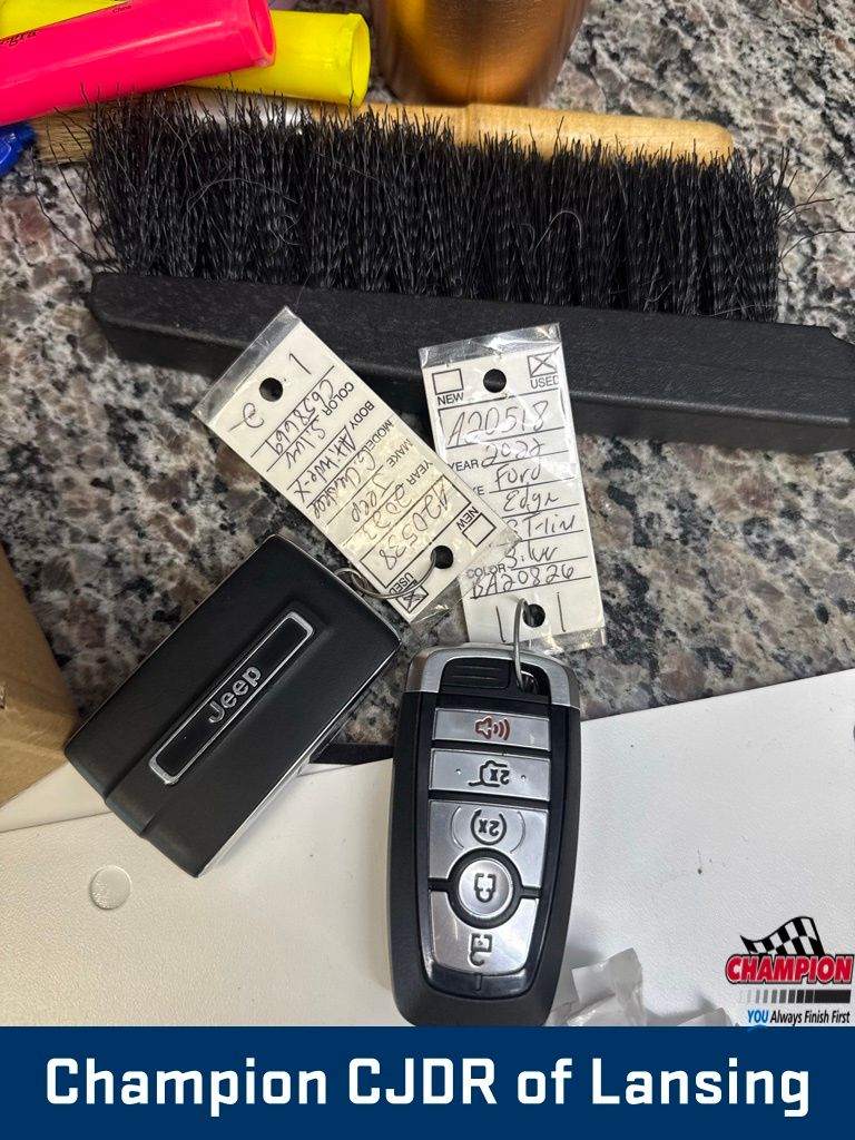 2019 Chrysler Pacifica Limited photo 3