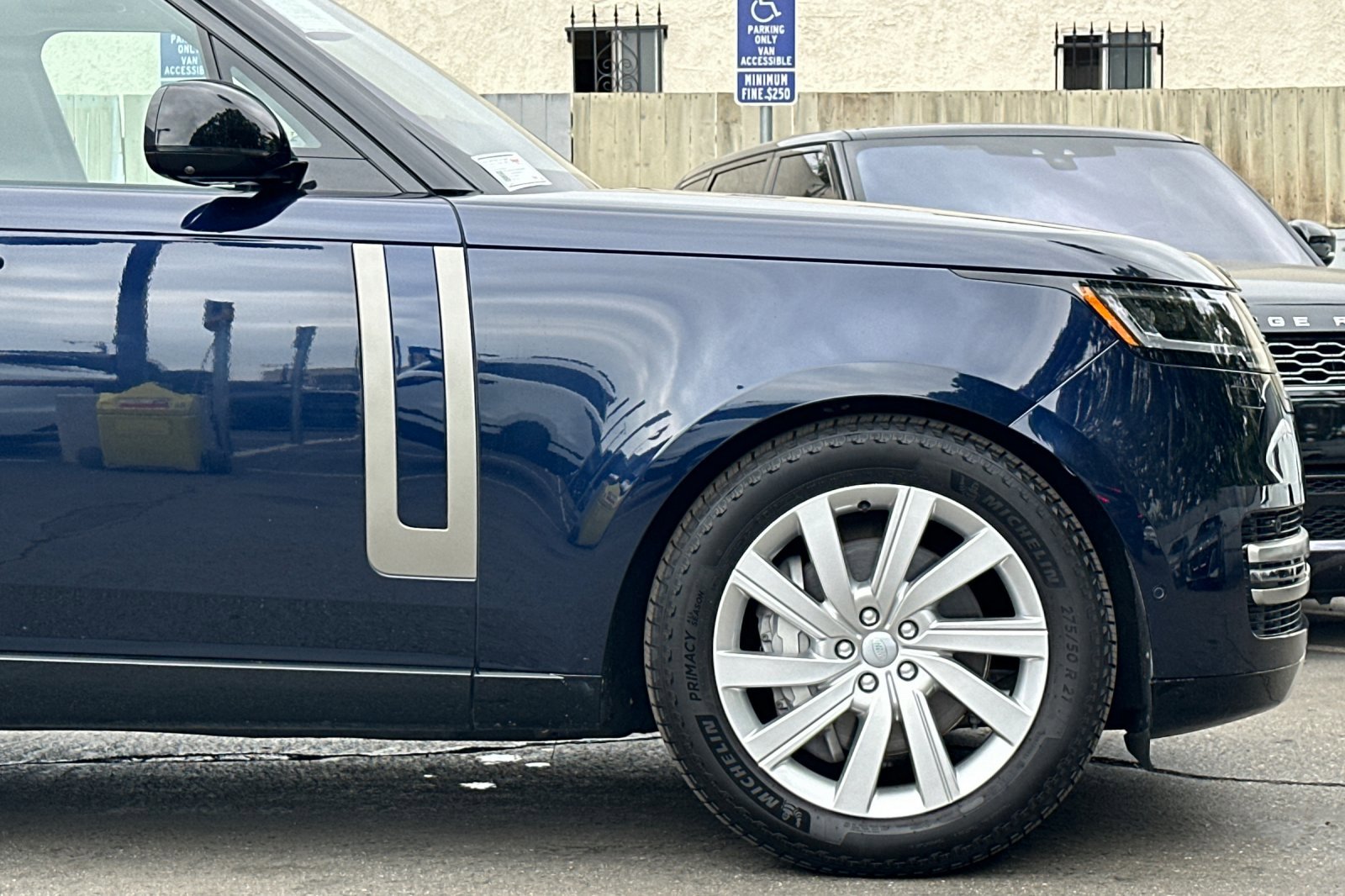 2023 Land Rover Range Rover SE photo 31