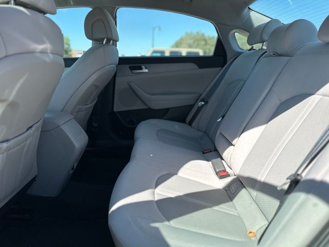 2017 Hyundai Sonata SE photo 10