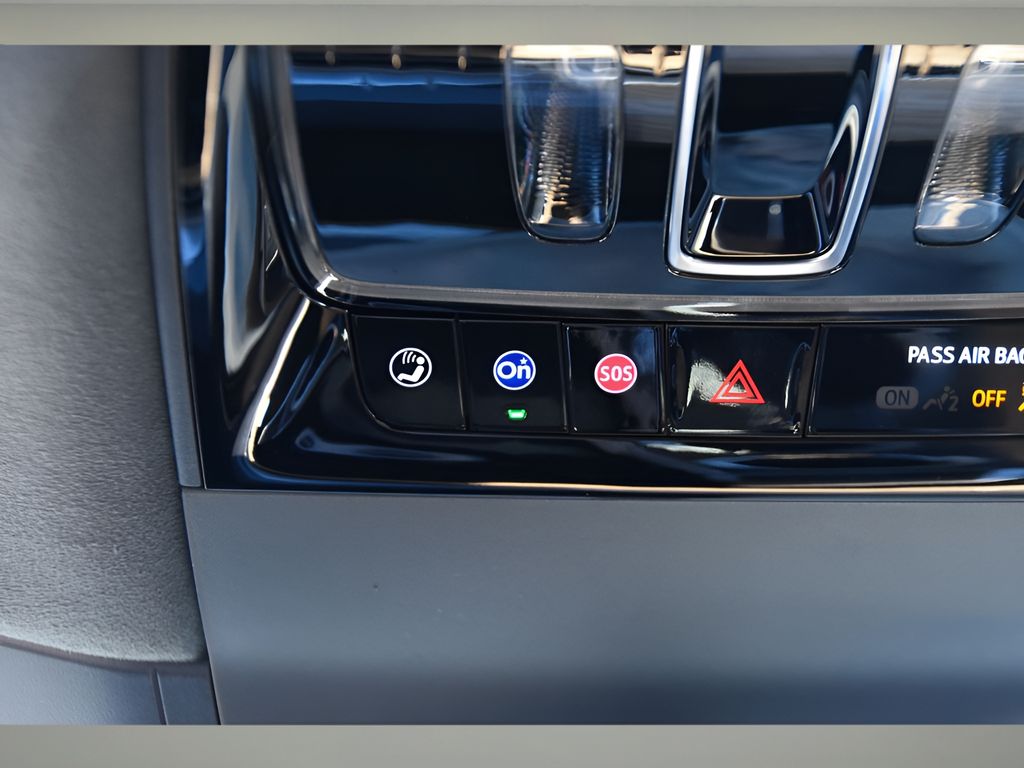 2025 Cadillac Escalade IQ Luxury photo 19