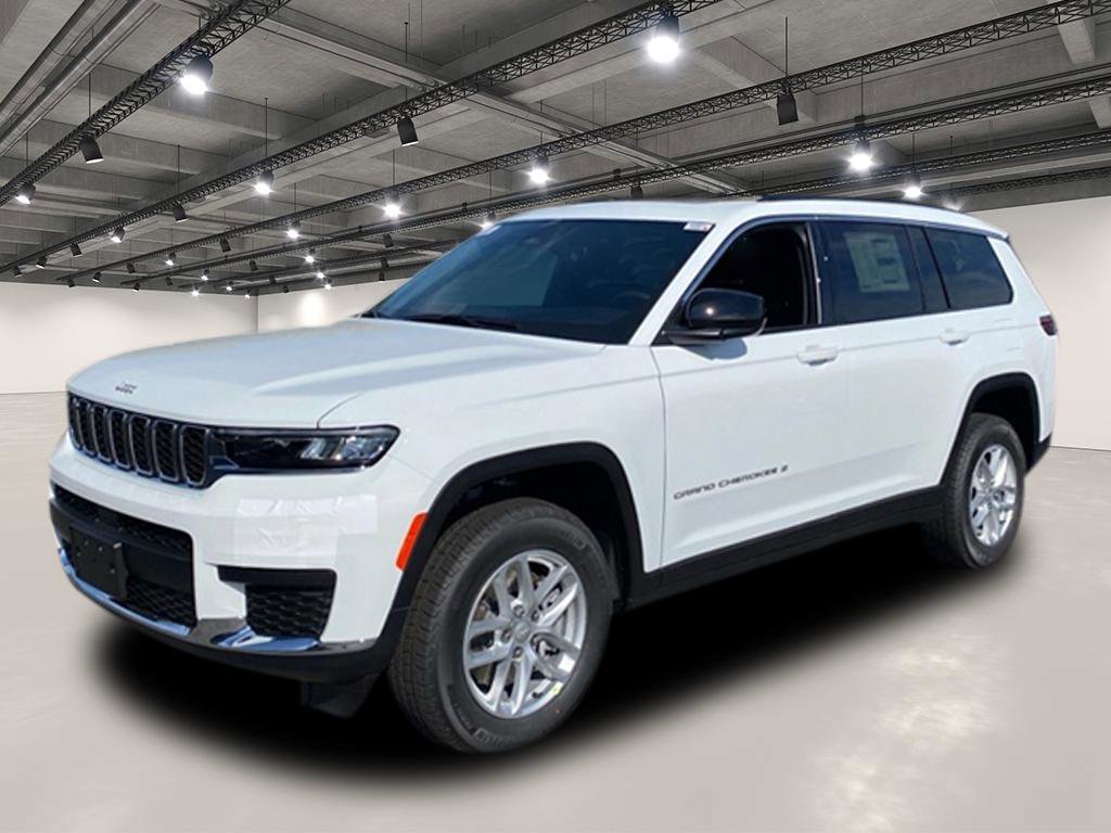 2025 Jeep Grand Cherokee Laredo X photo 2