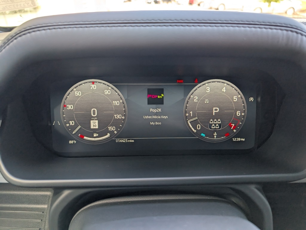 2025 Land Rover Defender 110 X-Dynamic SE photo 10