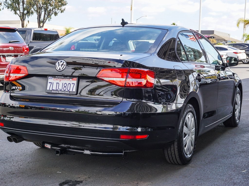 2015 Volkswagen Jetta 2.0 S photo 2