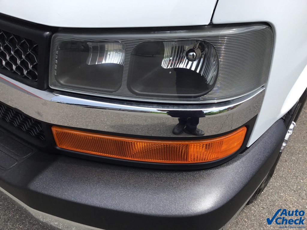 2017 Chevrolet Express 3500 Work Van photo 14