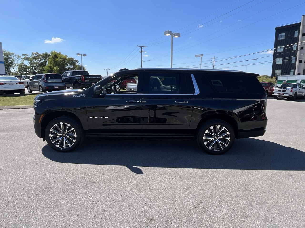 2026 Chevrolet Suburban High Country photo 3
