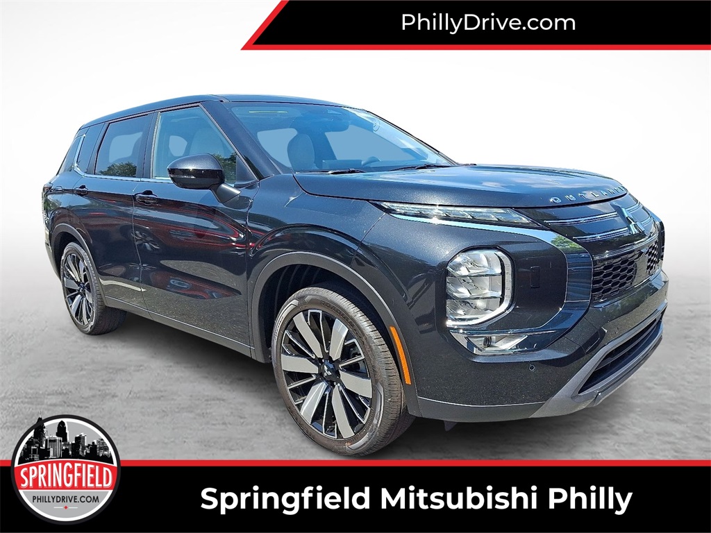 2025 Mitsubishi Outlander SE's photo