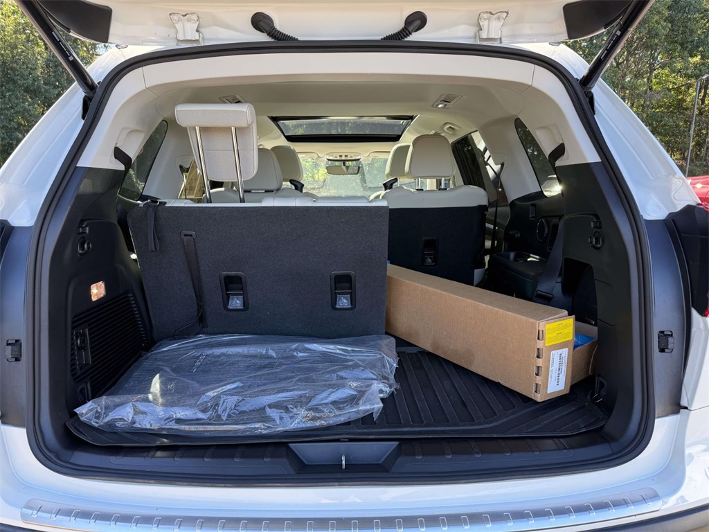 2022 Subaru Ascent Limited photo 28