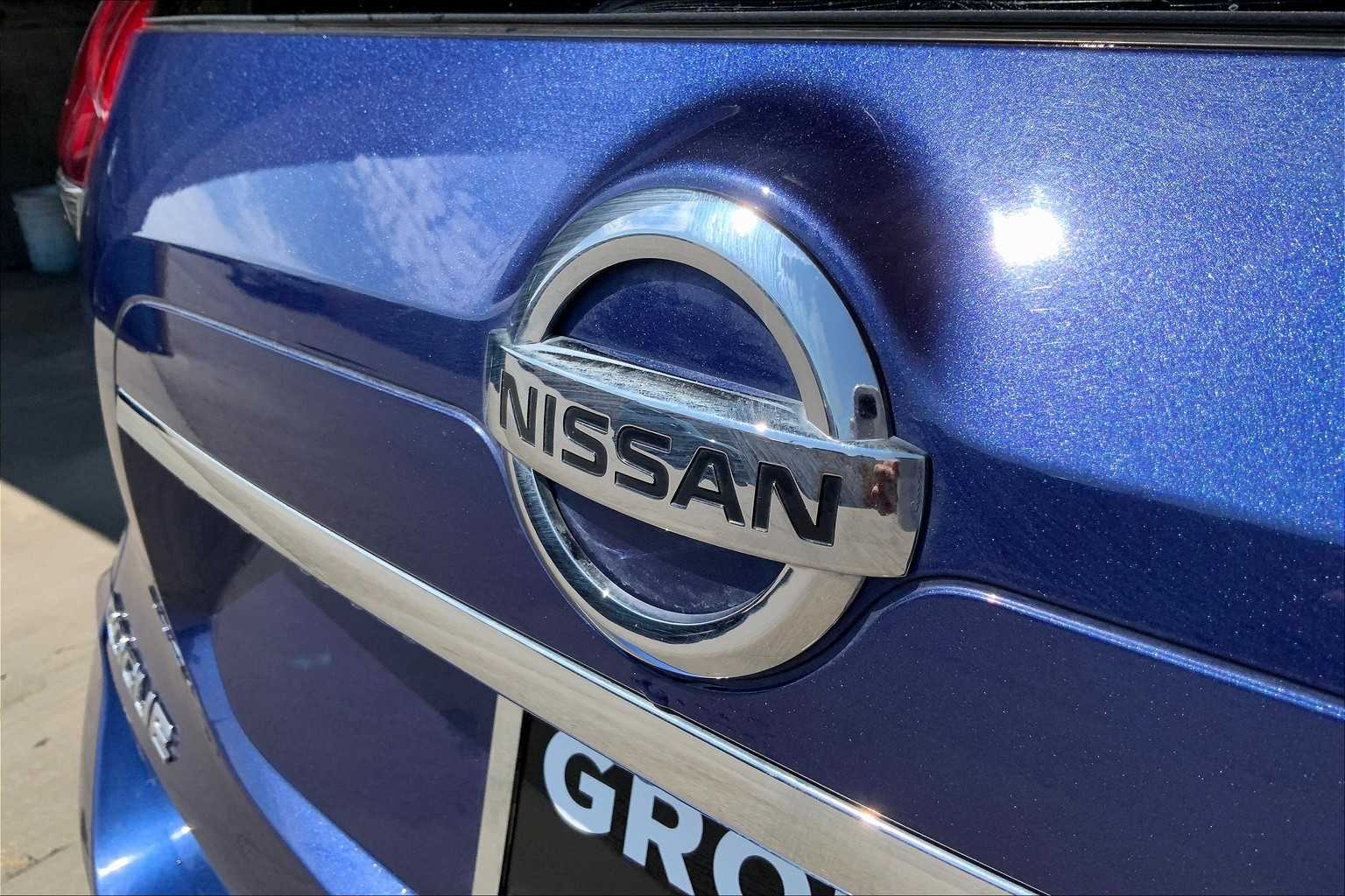 2018 Nissan Rogue SL photo 28