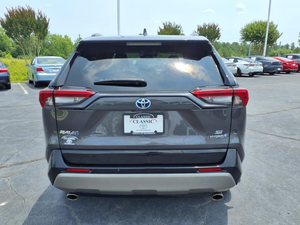 2024 Toyota RAV4 Hybrid SE photo 4