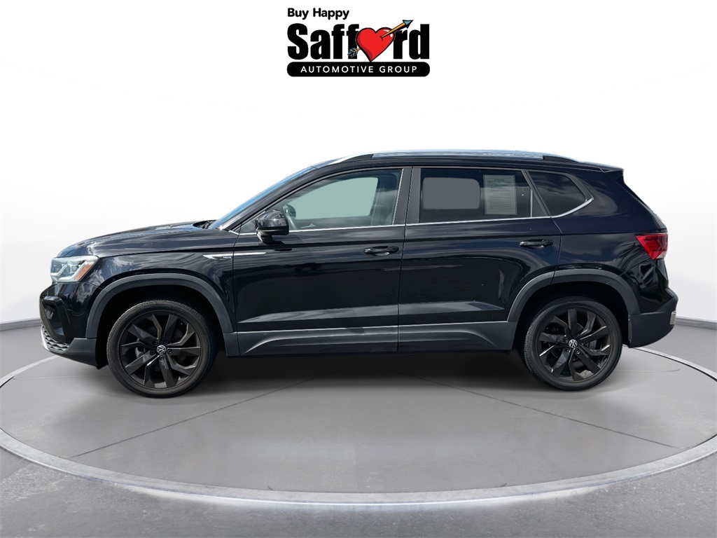 2022 Volkswagen Taos SEL photo 4