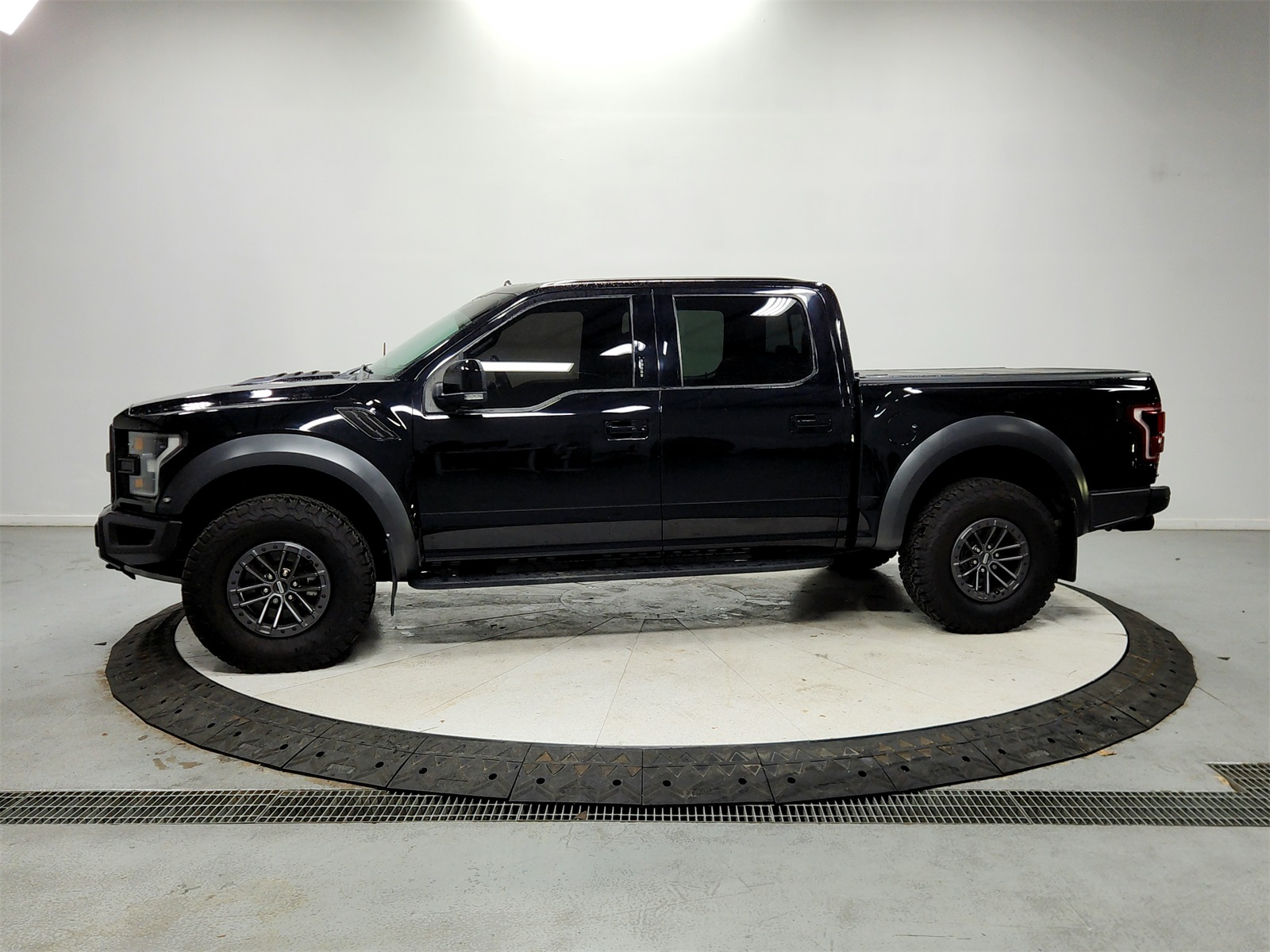 2019 Ford F-150 Raptor photo 4