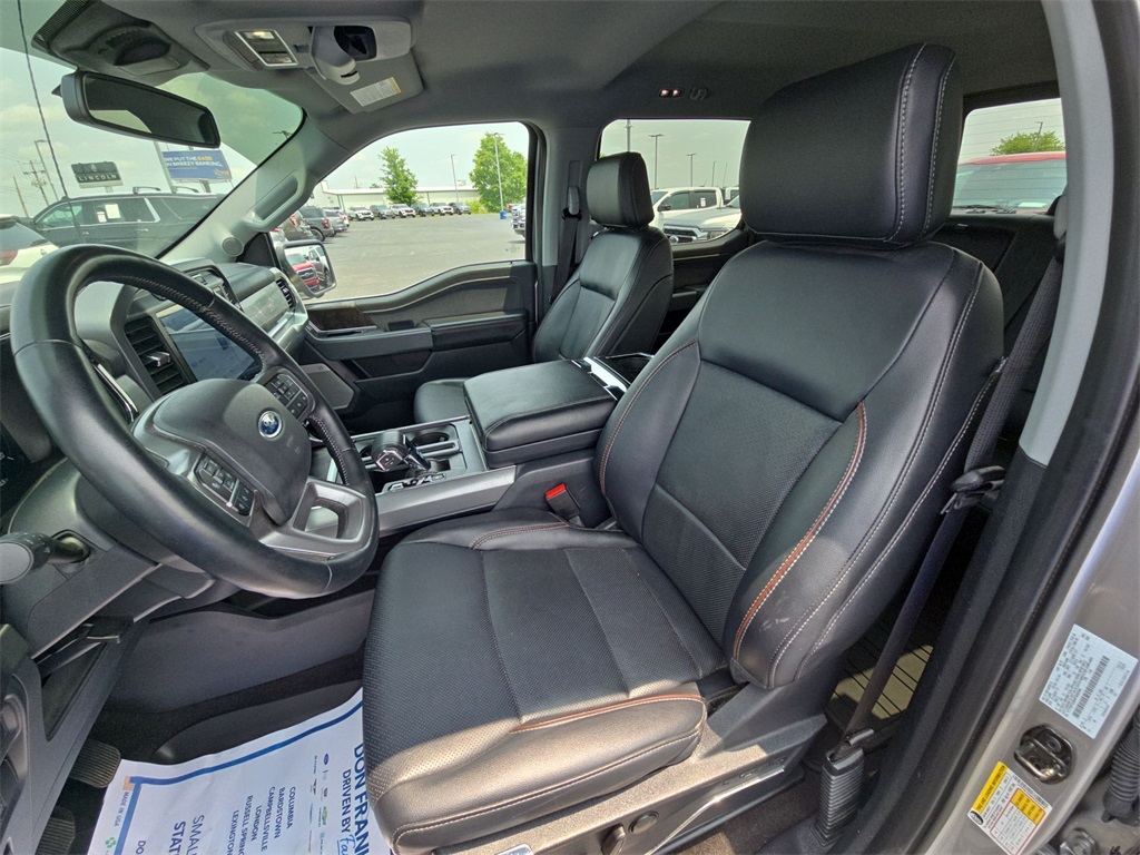 2022 Ford F-150 Lariat photo 17
