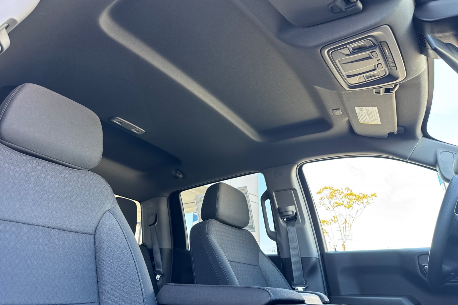 2025 Chevrolet Silverado 1500 Custom photo 16