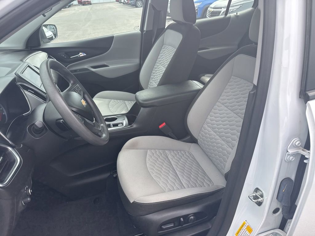 2021 Chevrolet Equinox LS photo 11