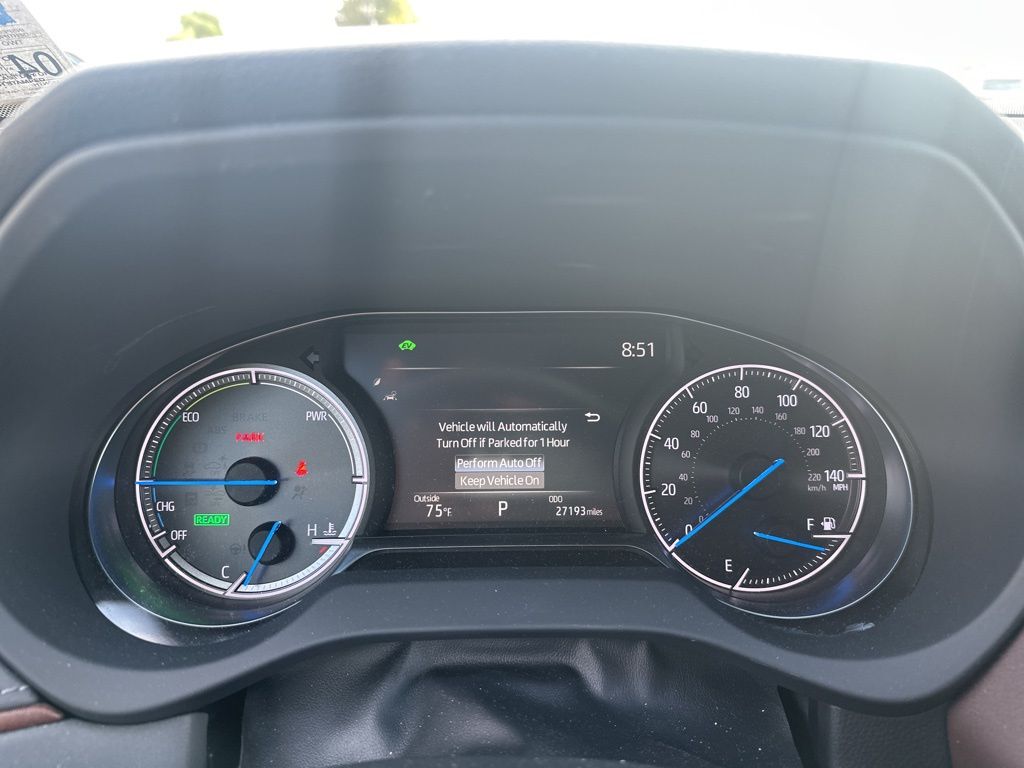 2023 Toyota Venza XLE photo 3