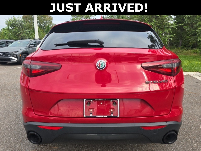 2020 Alfa Romeo Stelvio Base photo 4