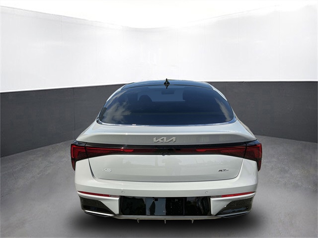 2025 Kia K5 GT-Line photo 4