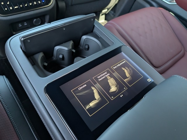 2026 Infiniti QX80 photo 28