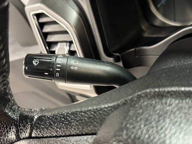 2016 Ford F-150 XLT photo 15
