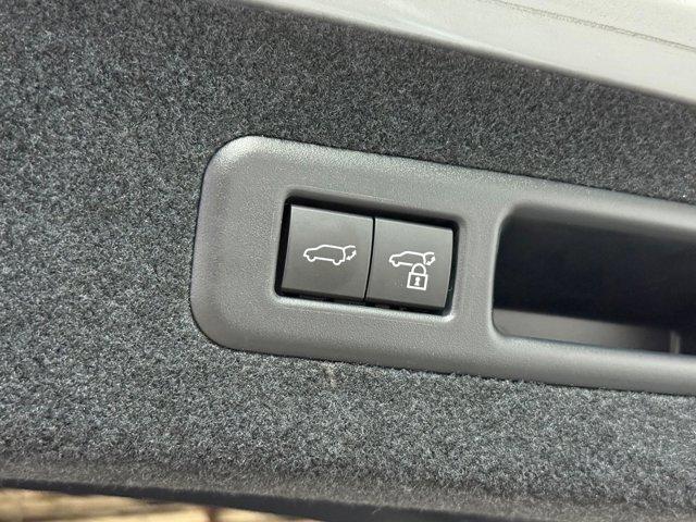 2022 Lexus RX 350L photo 36