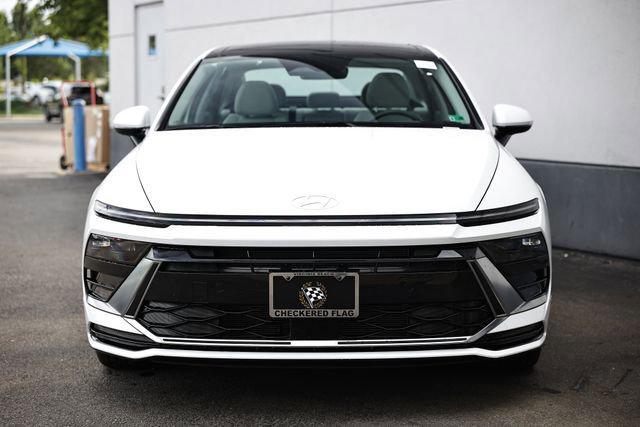 2025 Hyundai Sonata SEL Convenience photo 2