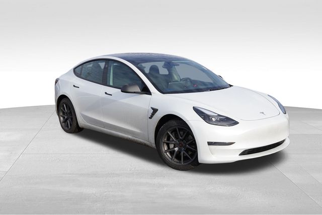 2023 Tesla Model 3 Base's photo