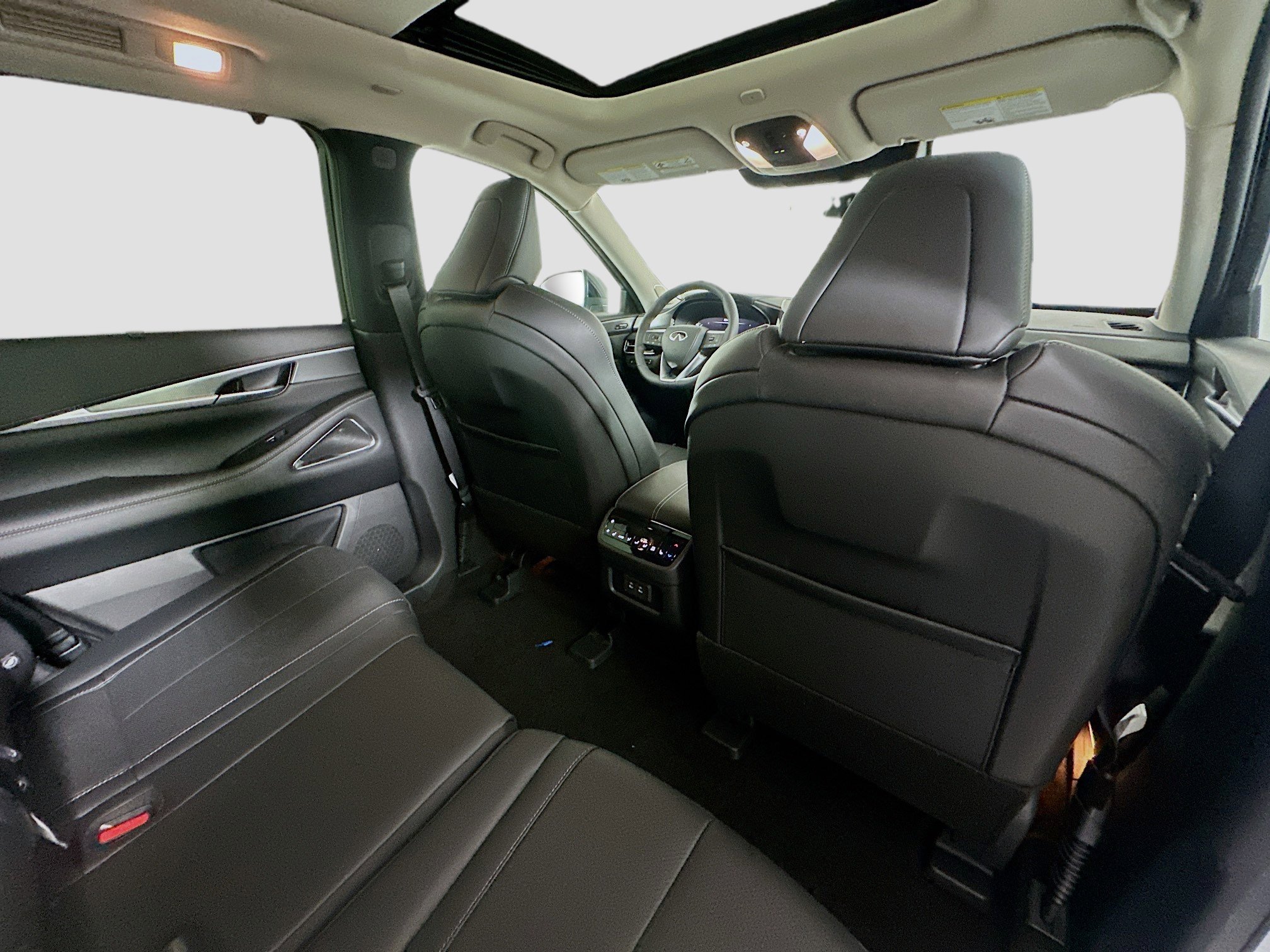 2026 Infiniti QX60 Luxe photo 21