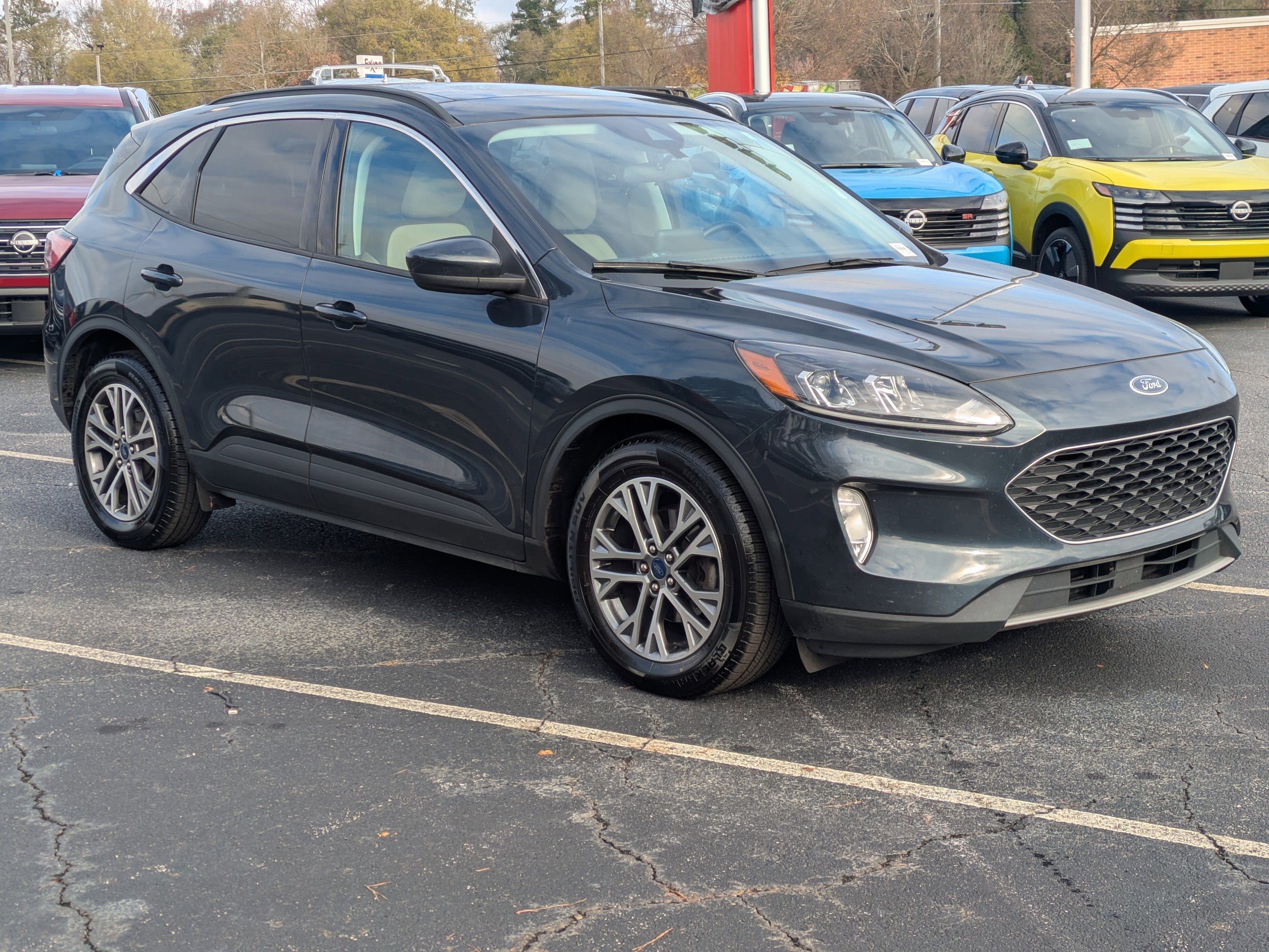 2022 Ford Escape SEL's photo