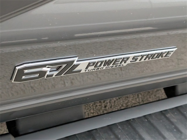 2025 Ford F-250 Lariat photo 6