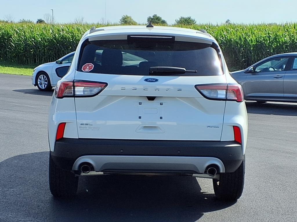 2022 Ford Escape SEL photo 10