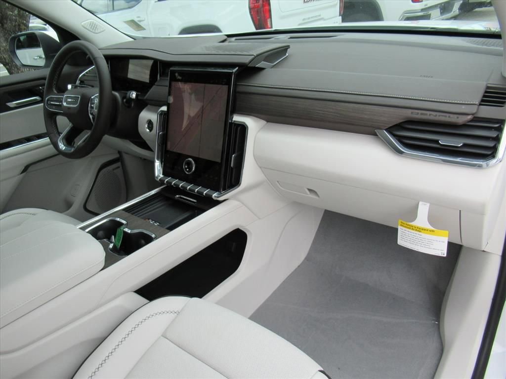 2026 Gmc Acadia Denali photo 11