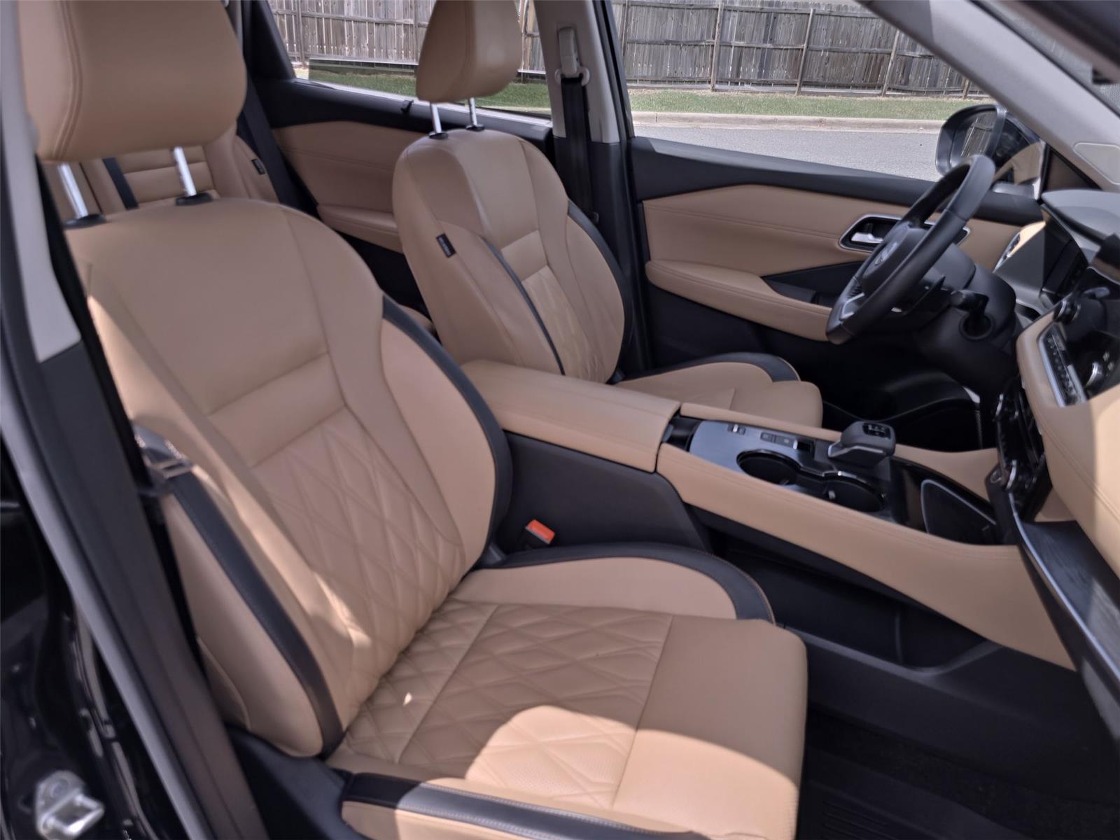 2023 Nissan Rogue Platinum photo 29