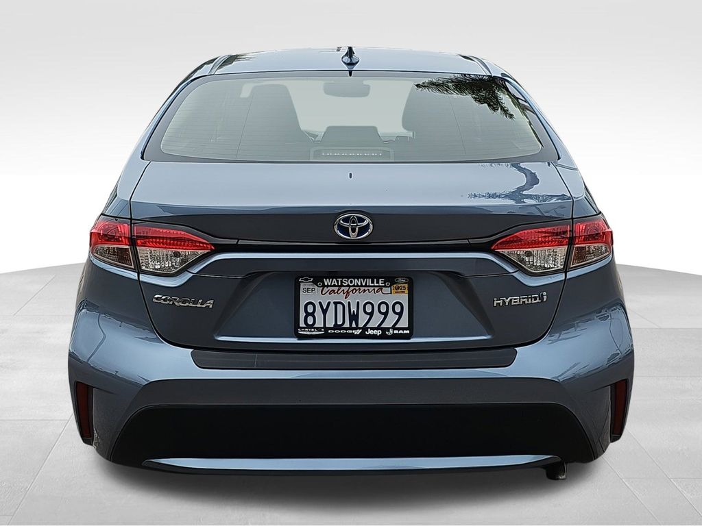 2022 Toyota Corolla Hybrid LE photo 4