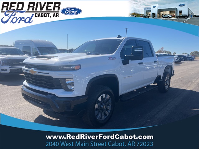 2024 Chevrolet Silverado 2500HD Custom's photo