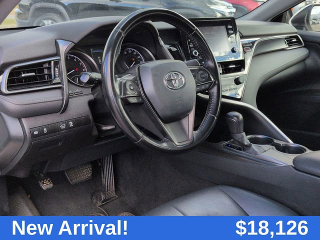 2021 Toyota Camry SE photo 3