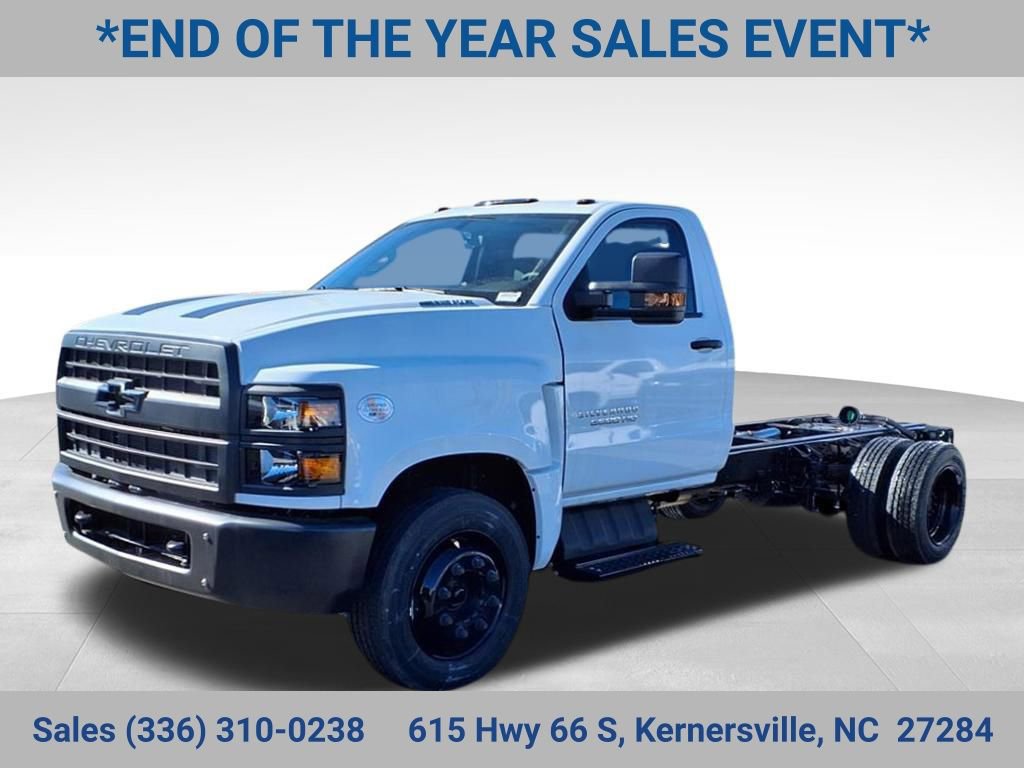 2024 Chevrolet Silverado 4500 Medium Duty Chassis Cab Work Truck's photo