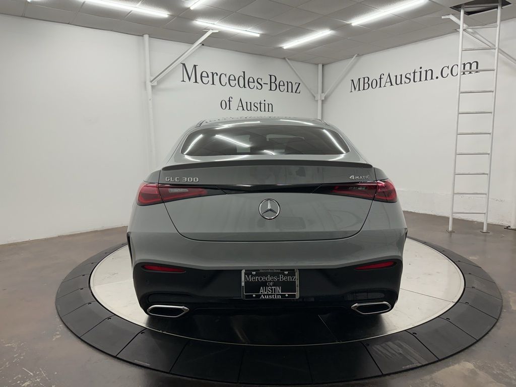 2026 Mercedes Benz GLC 300 4MATIC photo 5