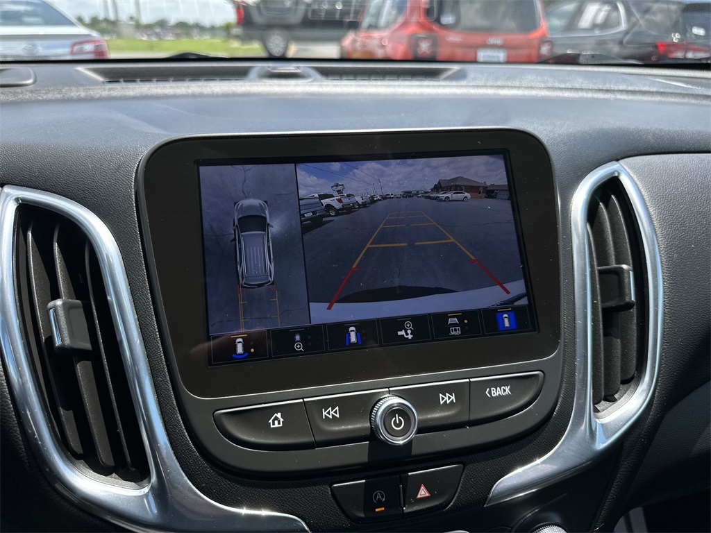 2022 Chevrolet Equinox LT photo 17
