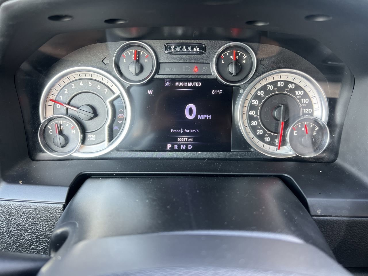 2017 Ram 1500 Laramie photo 24