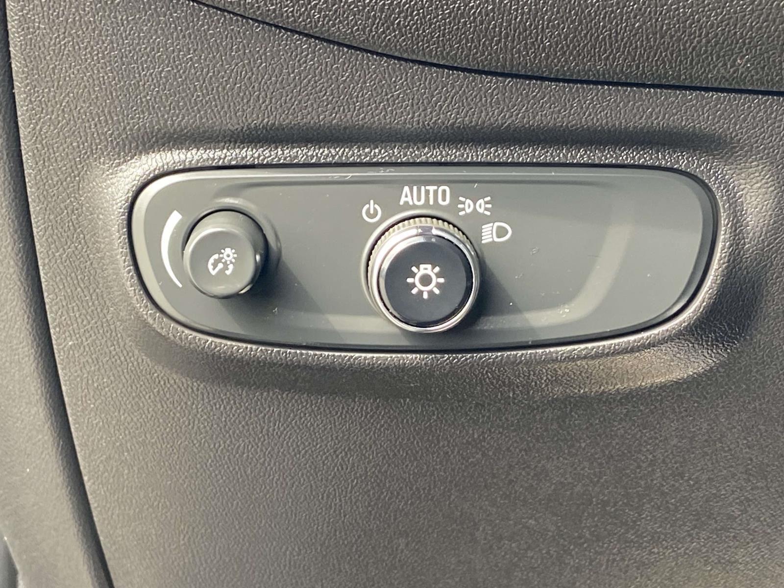 2022 Chevrolet Equinox LT photo 16